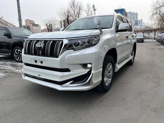 TOYOTA LAND CRUISER PRADO 2019