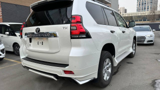 TOYOTA LAND CRUISER PRADO 2019