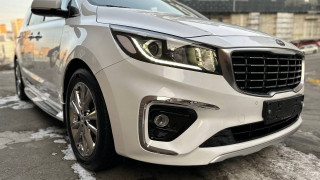 KIA CARNIVAL 2018
