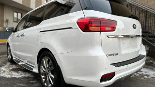 KIA CARNIVAL 2018