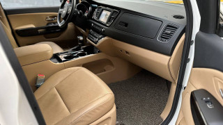 KIA CARNIVAL 2018