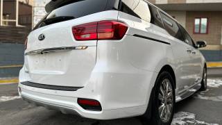 KIA CARNIVAL 2018