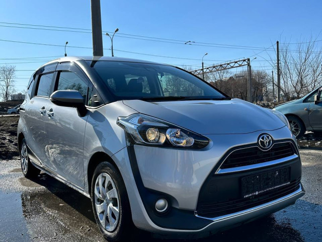 Toyota Sienta 2017