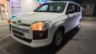 TOYOTA PROBOX 2019