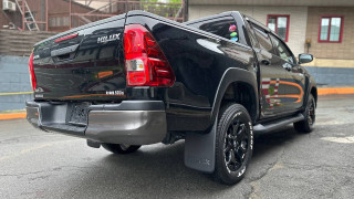 TOYOTA HILUX 2019