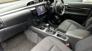 TOYOTA HILUX 2019
