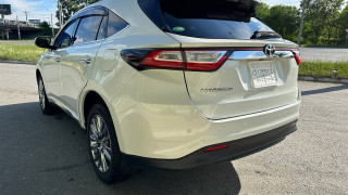 TOYOTA HARRIER 2019