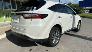 TOYOTA HARRIER 2019
