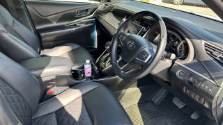 TOYOTA HARRIER 2019