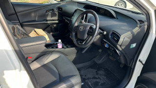 TOYOTA PRIUS 2019