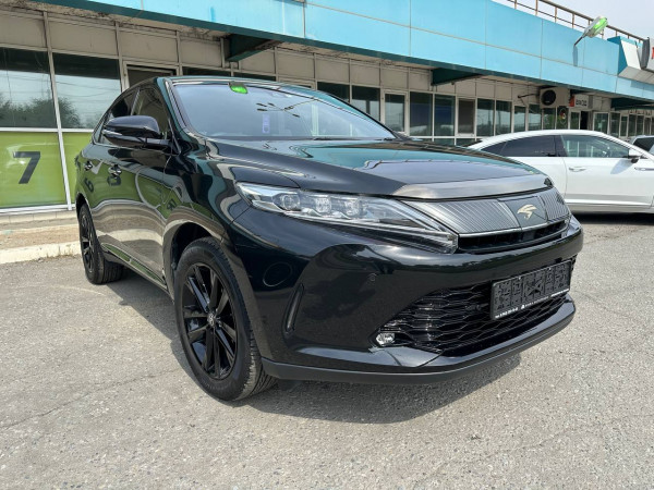 TOYOTA HARRIER 2020